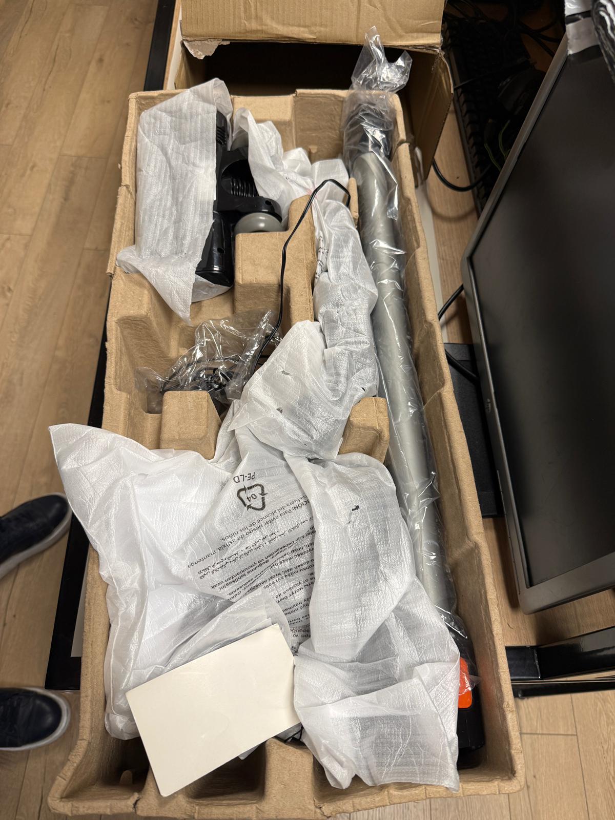 Arçelik SD 3141 Şarjlı Dikey Süpürge